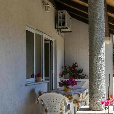 Elelu - Two-bedroom With Terrace Διαμέρισμα