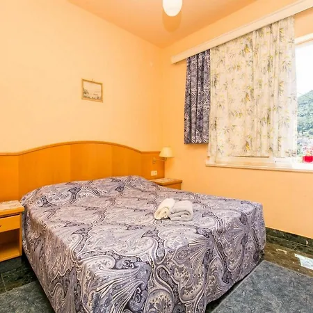 Elelu - Two-bedroom With Terrace * Dubrovnik